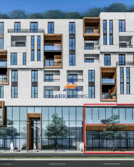 Tirane, jepet me qera dyqan Kati 1, 220 m² 1.500 € (RRUGA DIBRES)