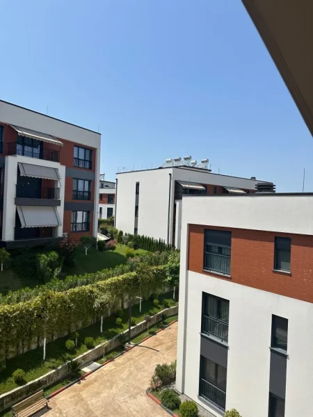Apartament për Shitje tek Liqeni i Thatë, Tiranë