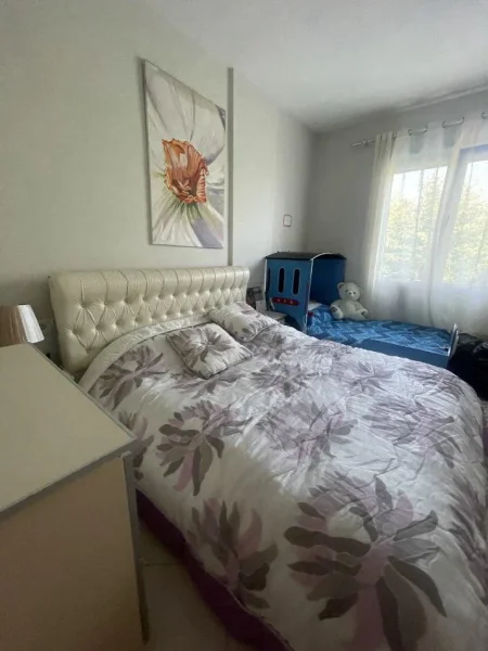 Tirane, jepet me qera apartament 1+1+Ballkon Kati 2, 55 m² 400 € (FRESKU)