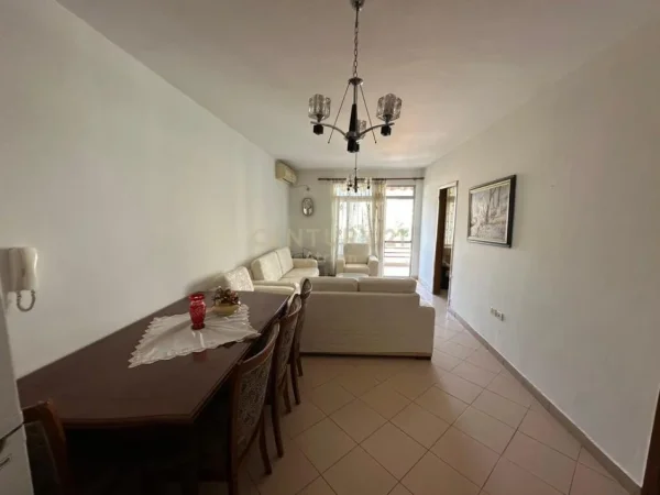 Tirane, shitet apartament 2+1 Kati 5, 100 m² 210.000 € 