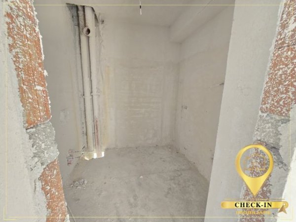 Tirane, shitet apartament 2+1+Aneks+Ballkon Kati 1, 99 m² 121.500 € (Porcelan)