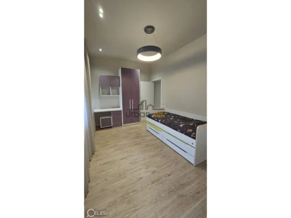 Tirane, shitet apartament 3+1+Ballkon Kati 1, 118 m² 290.000 € (Liqeni Thate)