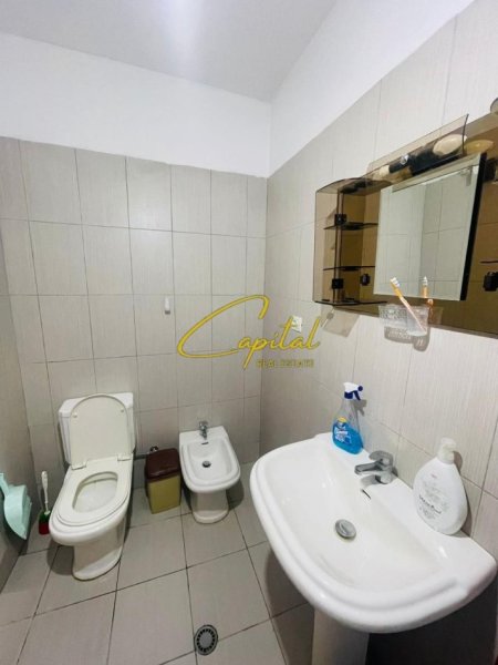 Tirane, jepet me qera apartament 1+1 Kati 9, 83 m² 400 € (RRUGA BESIM ALLA)