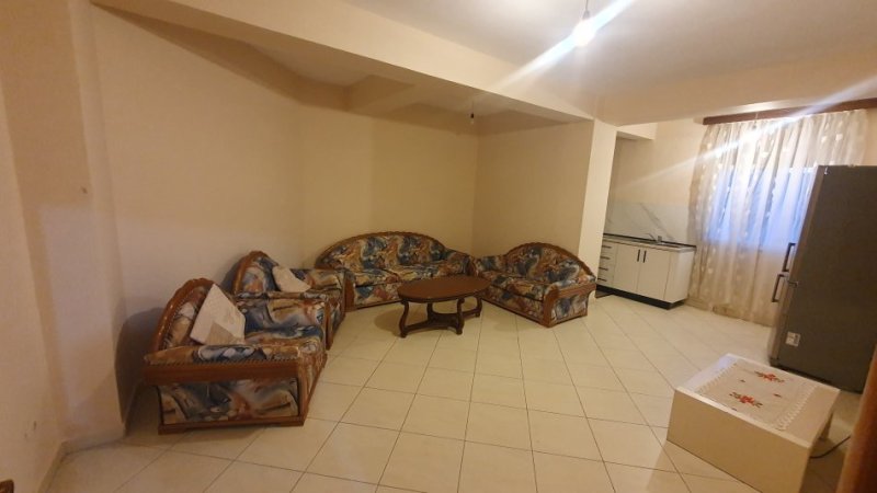 Tirane, jepet me qera apartament 2+1 Kati 3, 80 m² 500 € (KOPSHTI ZOOLOGJIK)