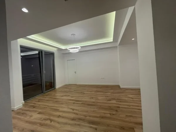 Tirane, shitet apartament 2+1+Aneks+Ballkon Kati 9, 101 m² 212.000 € (Perballe Delijorgjit)