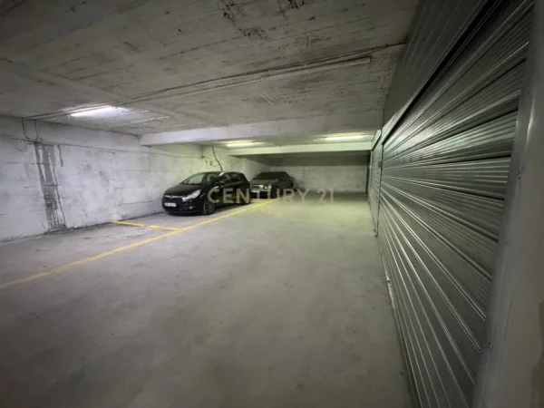 Tirane, shes garazh | post parkimi Kati -2, 15 m² 