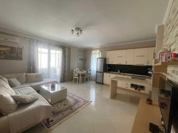 Tirane, jepet me qera apartament 1+1 Kati 2, 74 m² 400 € (Rruga Sotir Caci,)