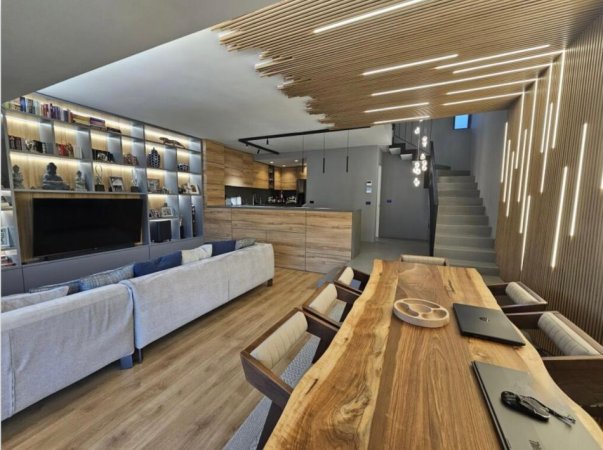 Tirane, shitet Vile 3+1 , 220 m² (Olive Grove Residence)