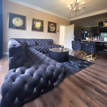 Tirane, shitet apartament 2+1+Ballkon , 97 m² 275.000 € (TEG)