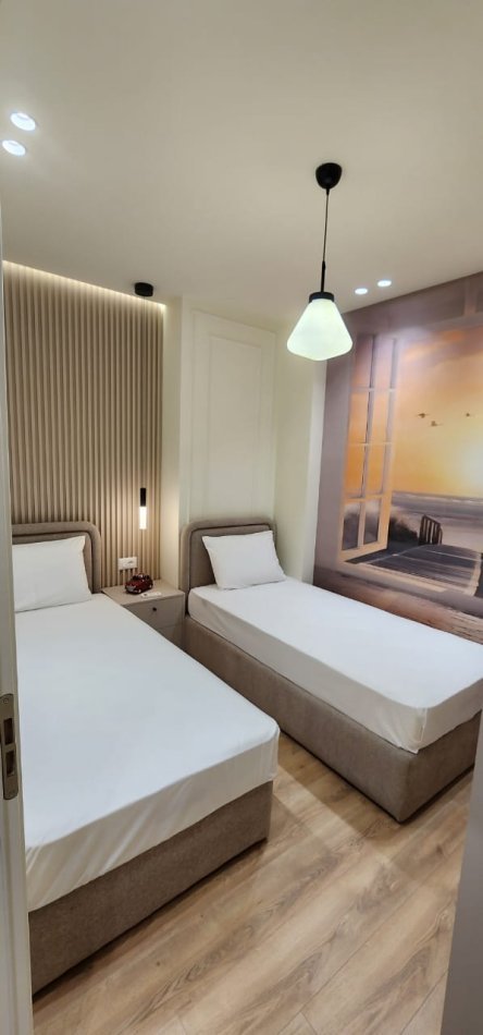 Durres Plazh, shitet apartament 2+1+Aneks+Ballkon Kati 2, 81 m² 155.000 € (Rruga Pavaresia)