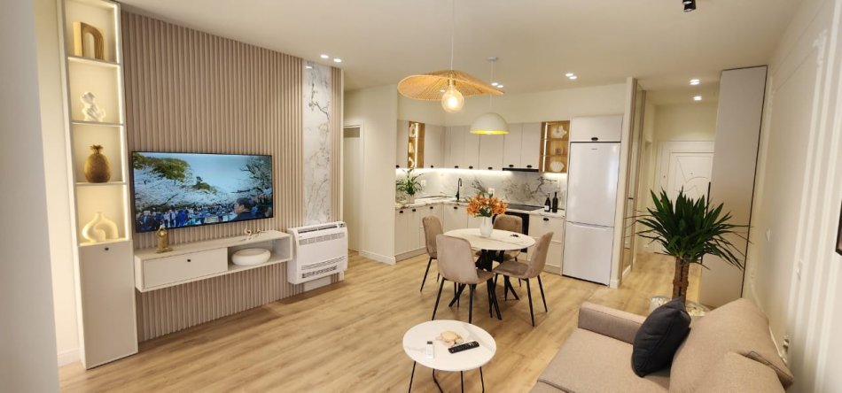 Durres Plazh, shitet apartament 2+1+Aneks+Ballkon Kati 2, 81 m² 155.000 € (Rruga Pavaresia)