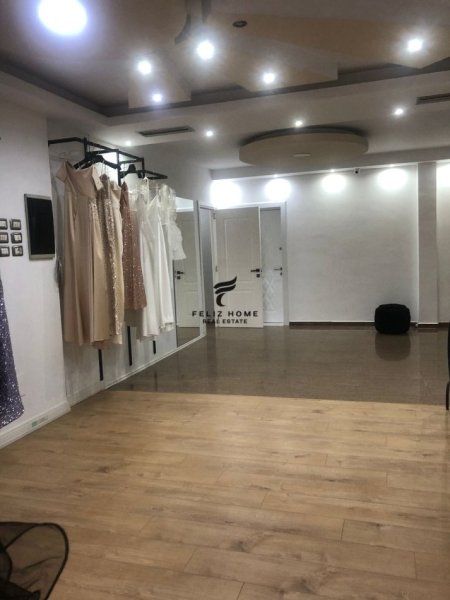 Tirane, jepet me qera ambjent biznesi Kati 2, 50 m² 600 € (ASTIR)