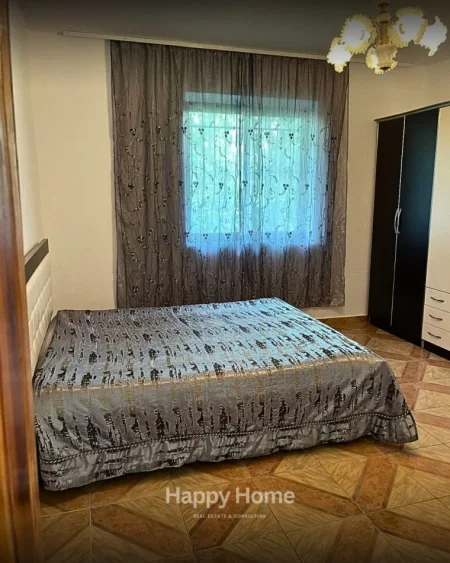 Tirane, jepet me qera apartament 1+1 Kati 1, 58 m² 350 € 