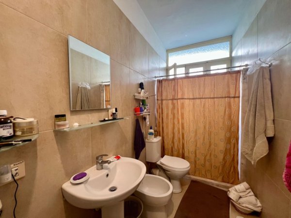 Durres, shitet shtepi 5+1+Ballkon Kati 2, 490 m² 750.000 € (Shkembi i Kavajës, Durrës.)