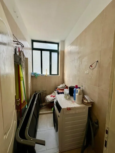 Durres, shitet shtepi 5+1 Kati 2, 490 m² 750.000 € (Shkëmbi i Kavajës)