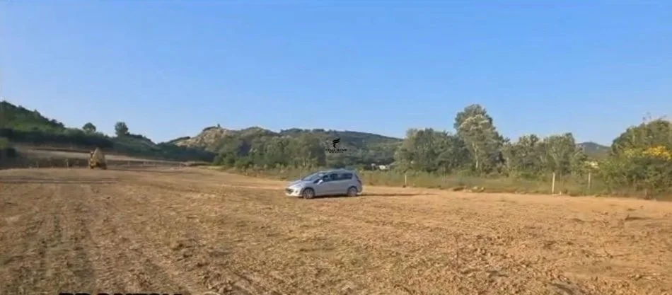 Tirane, shitet truall , 5.000 m² 300.000 € (TEG)