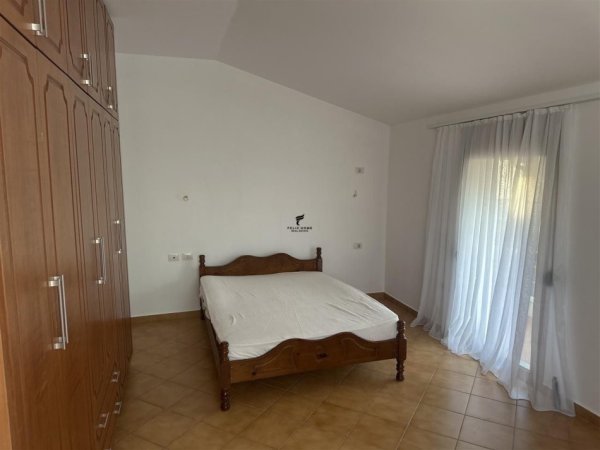 Tirane, jepet me qera apartament 2+1+Ballkon Kati 3, 100 m² 400 € (SELITE)
