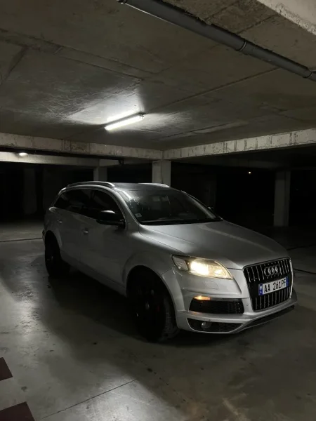 Tirane, makine Nafte, gri metalizato automatik 60 €