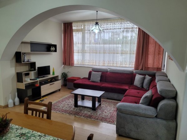 APARTAMENT 3+1  ME QIRA INXHINIERIA E NDERTIMIT 700 €