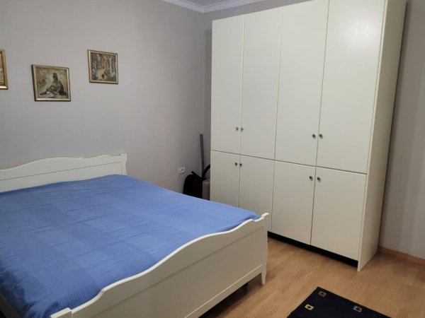 APARTAMENT 3+1  ME QIRA INXHINIERIA E NDERTIMIT 700 €