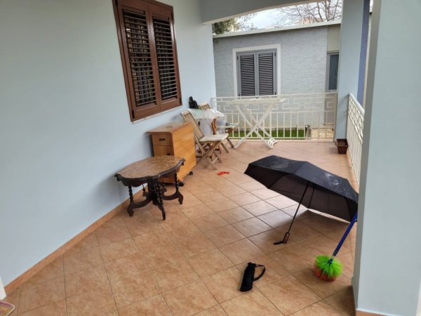 APARTAMENT 3+1  ME QIRA INXHINIERIA E NDERTIMIT 700 €