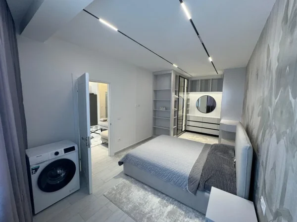 Tirane, jepet me qera apartament 1+1+Ballkon Kati 9, 65 m² 650 € (River Residence, Reuga Nexho Konomi)