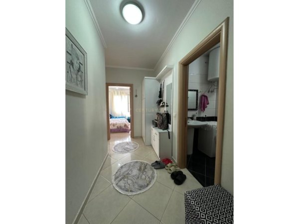 Tirane, jepet me qera apartament 1+1 Kati 2, 74 m² 400 € 