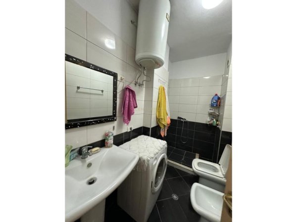 Tirane, jepet me qera apartament 1+1 Kati 2, 74 m² 400 € 