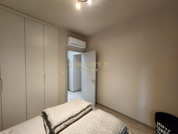 Tirane, jepet me qera apartament 1+1 Kati 4, 105 m² 700 € (Kopshti zologjik)