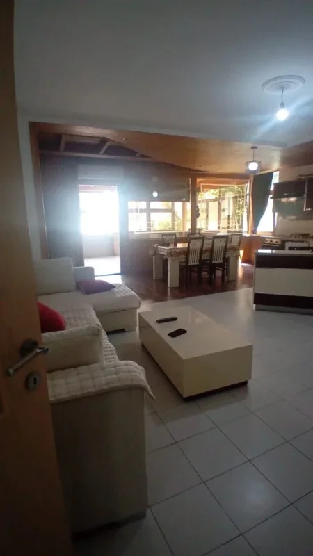 Tirane, jepet me qera apartament 2+1+Ballkon Kati 2, 160 m² 500 € (Yzberisht prane Big Market Bulevard)
