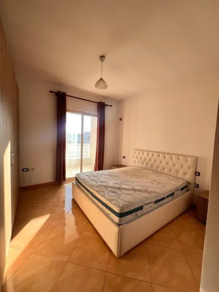 Tirane, jepet me qera apartament 1+1+Ballkon Kati 7, 65 m² 400 € 