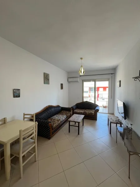 Tirane, shitet apartament 1+1+Ballkon Kati 8, 71 m² 110.000 € (Golden Park, Perball Amerikan 3)