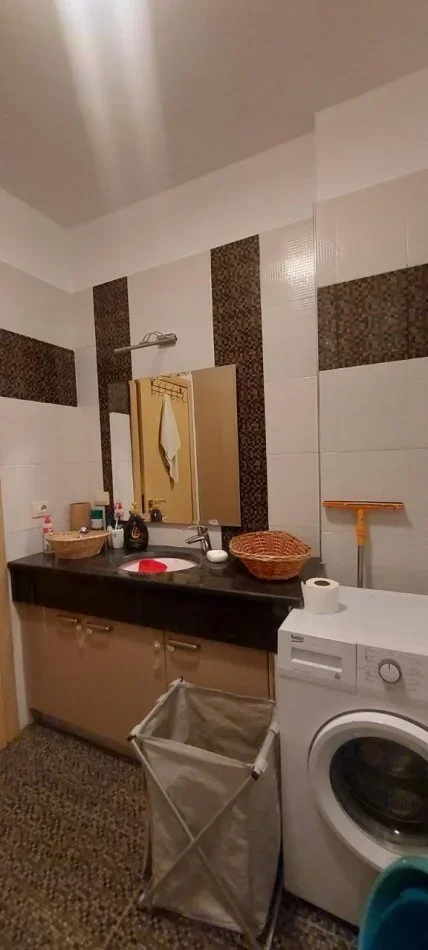 Tirane, jepet me qera apartament 2+1 Kati 7, 82 m² 500 € (Astir, Rr. “Mikel Maruli”)