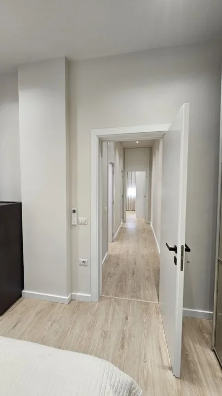 Tirane, shitet apartament 2+1 Kati 1, 118 m² 335.000 € (Liqeni i Thate)