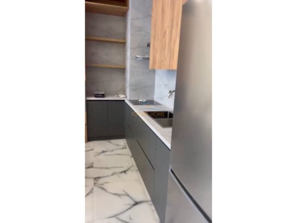 Tirane, jepet me qera apartament 2+1 Kati 8, 70 m² 600 € (Bulevardi Gjergj Fishta)
