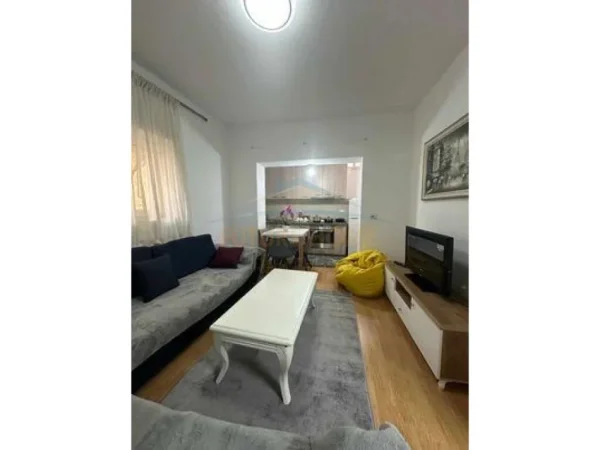 Tirane, shitet apartament 3+1+Ballkon+ Post Parkimi Kati 1, 106 m² 175.000 € (Brryli, Rruga Bardhyl)