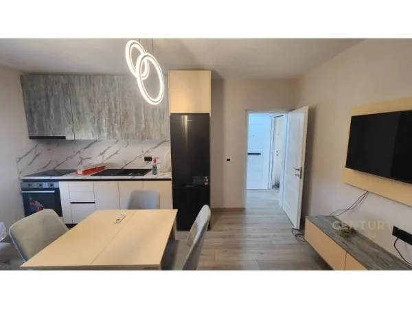 Tirane, jepet me qera apartament 1+1 Kati 3, 50 m² 480 € 