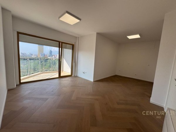 Shqiperi, jepet me qera zyre Kati 9, 100 m² 1.400 € (PRANE SKY TOWER)