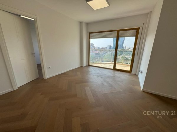 Shqiperi, jepet me qera zyre Kati 9, 100 m² 1.400 € (PRANE SKY TOWER)