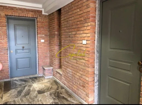 Tirane, jepet me qera zyre Kati 4, 57 m² 1.000 € (STADIUMI "AIR ALBANIA")