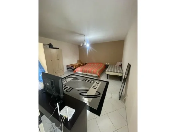 Shqiperi, jepet me qera apartament 1+1 Kati 4, 88 m² 420 € 