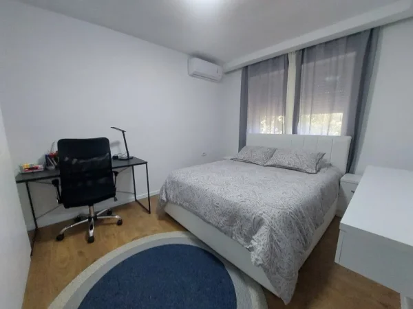 Tirane, jepet me qera garsonier 1+1 Kati 2, 35 m² 350 € 
