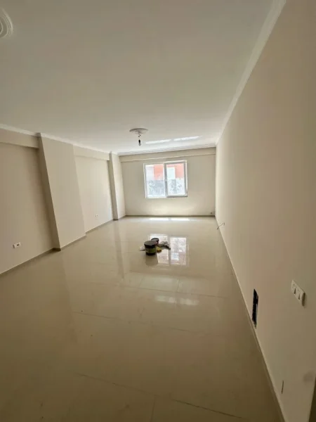 Tirane, jepet me qera apartament 2+1 Kati 2, 108 m² 350 € (Kamez, Raiffaisen Bank)