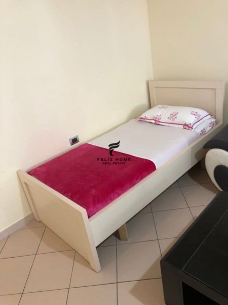Tirane, jepet me qera apartament 2+1 Kati 4, 65 m² 500 € (KODRA E DIELLIT)