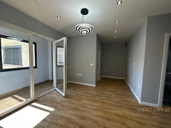 Tirane, shitet apartament Kati 6, 49 m² 98.000 € 