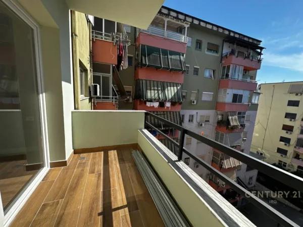 Tirane, shitet apartament Kati 6, 64 m² 118.000 € 