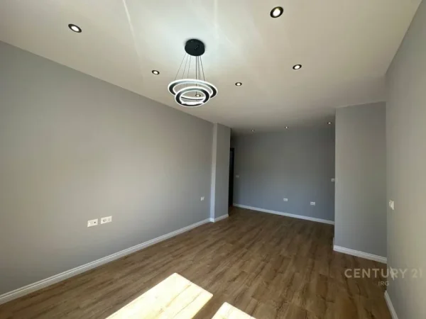 Tirane, shitet apartament Kati 6, 64 m² 118.000 € 