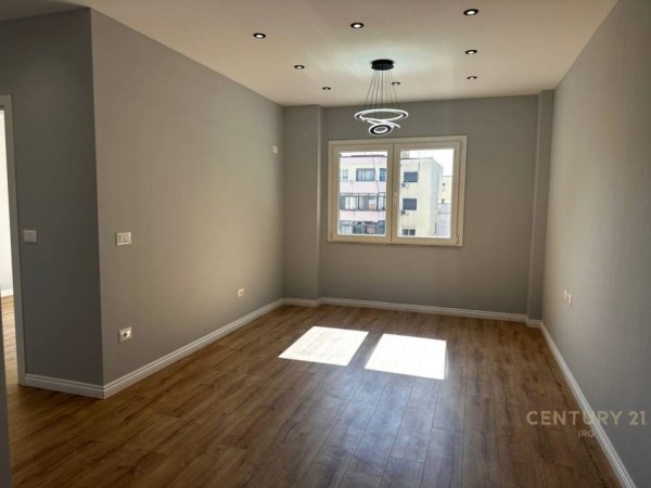 Tirane, shitet apartament Kati 6, 64 m² 118.000 € 
