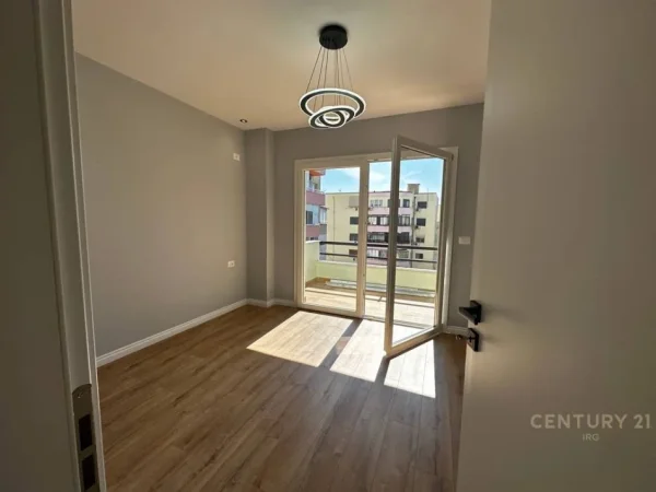 Tirane, shitet apartament Kati 6, 64 m² 118.000 € 