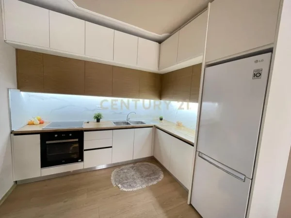 Shqiperi, jepet me qera apartament 1+1 Kati 7, 60 m² 650 € 